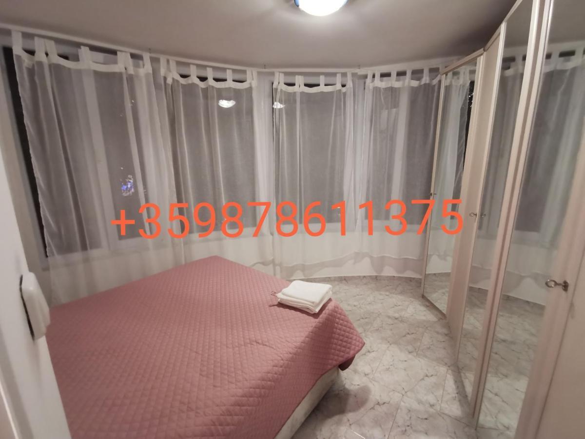 Maisonette In The Center Of Varna Two Bedrooms Free Parking Bagian luar foto